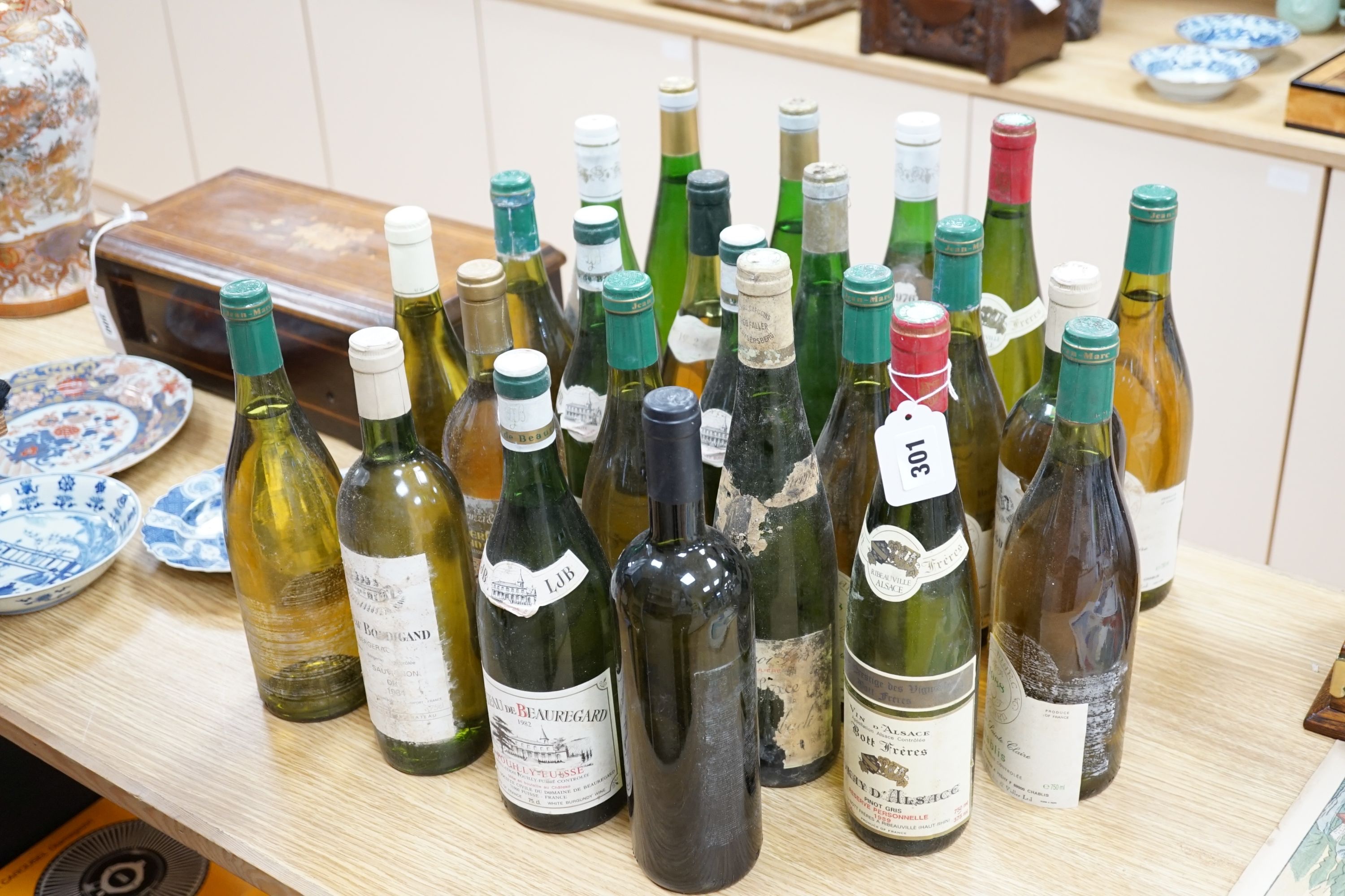 25 various bottles of white wine